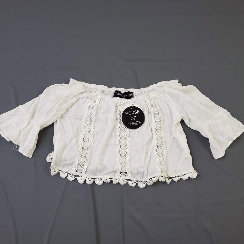 House of Three White Off Shoulder Crochet Lace Boho Crop Top Bell Sleeve Size 8‎